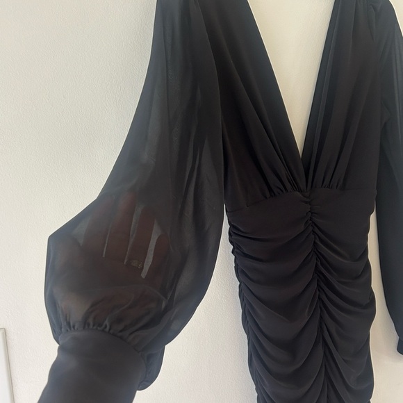 Windsor Black Ruched Long Sleeve Dress - Picture 6 of 13